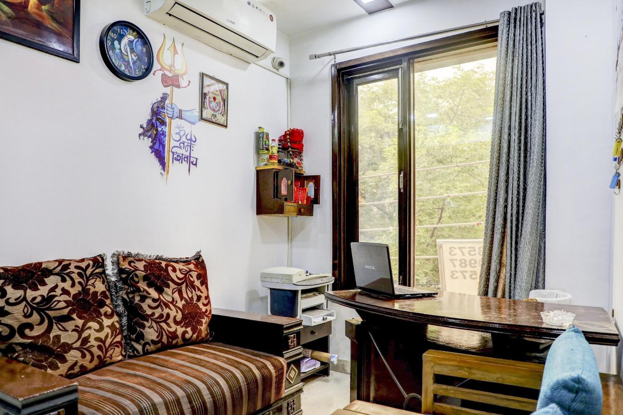 Collection O R S Villa Near Lotus Temple 뉴델리 외부 사진